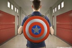 美国队长复联4盾牌为何被打爆了 编剧透露原因