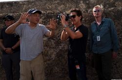 李安新片双子杀手好看吗？400年古墙上狂飙机车