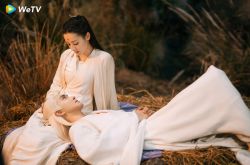 迪丽热巴和高伟光上演窒息之吻 甜洗鸳鸯浴圆房