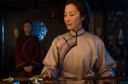 杨紫琼加盟Netflix《猎魔人》影集 饰演世界第一强大剑士