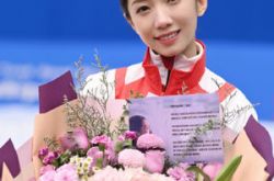 孟美岐春节档电影突遭撤档 小三影响前途