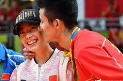 谌龙怎么读 谌龙女友王适娴凸点照劲爆来袭