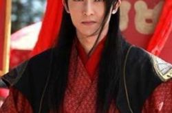 陈威翰整容,陈威翰的个人资料