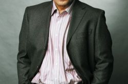 华晨宇整容了吗,华晨宇献唱使徒行者主题曲