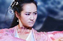 李纯并未回应整容质疑  李纯参演如懿传再度与霍建华合作