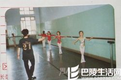 刘诗诗小时候的照片长这样 脸庞忽大忽小怎么回事?