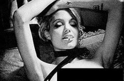 安吉丽娜朱莉不雅照被拍卖 朱莉11年前性虐裸照曝光