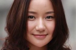 韩雨芹默认整容 韩雨芹牛萌萌对比照