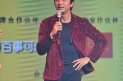 孙俪晒邓超逆生长 出轨被抓是真是假