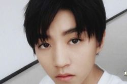 王俊凯军训晒黑 王俊凯有没有整容