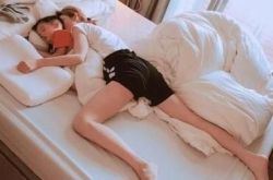 黑人泄范玮琪床照 两人被爆是形婚范玮琪张韶涵事件恩怨始末