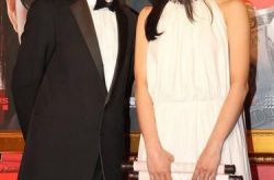 白百何冯小刚上床了吗 白百合骨折是被陈羽凡打的吗