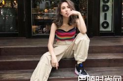 昆凌晒照产后一个月瘦到45KG 粉丝喷就是胸小了点