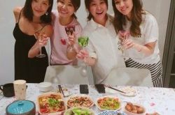 台湾海裕芬几岁多大了？邀女神闺蜜都是大咖