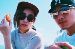 坤达曝光老婆柯佳嬿童年照