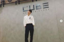 2AM赵权加盟新东家CUBE才8个月 宣布下月入伍当兵