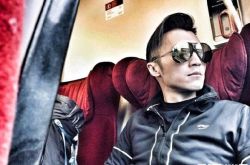 谢霆锋爆打戏砍到见白骨 最后一针自己缝