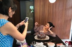 孙燕姿40岁生日待产中度过 领超大孕肚曝光