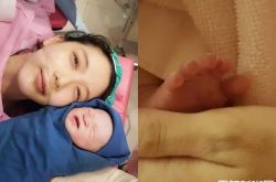 宋米秦曝爱女超萌睡相 女儿Mii Mii脚丫水嫩