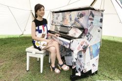 钢琴仙女黄凯盈齐名萧敬腾 草原捧蜡烛过情人节