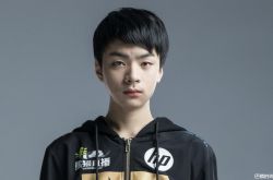 走a怪是谁？LOL大神个人资料大揭秘