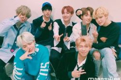 防弹开演唱会 朴宝剑朴叙俊现场支持