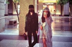 周扬青和提早收生日礼物 和生日礼物合照超萌