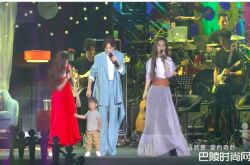 S.H.E演唱会唱一半 ELLA儿子劲宝上台抢话筒