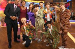 防弹少年团获颁韩国家级荣誉 史上最年轻青瓦台认证