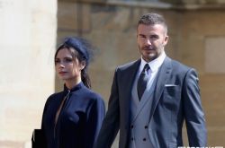 贝克汉姆离婚原因曝光 谈完老婆哭2天