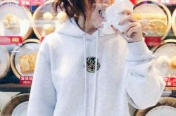 邓紫棋大方自黑 亲自神回笑翻粉丝