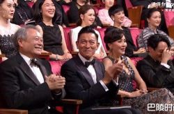 刘德华出道37年坚持自我介绍 5暖举这才是真明星