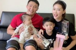 严立婷爆带孩子累 下班独自照料2个孩子