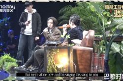 阎奕格Gail私下互动曝光 流利英文成沟通亮点