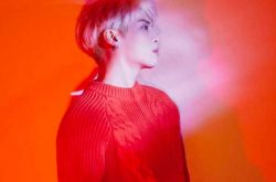 韩明星陪钟铉家人追思他 SHINee、太妍、Yeri等都到了