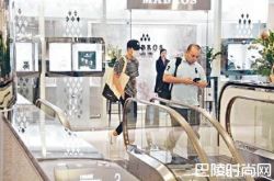 离婚杨幂后神隐6天 刘恺威首现身香港商场