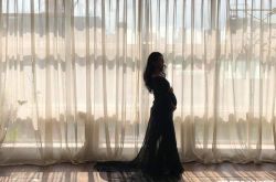 张震岳儿子满3个月根本迷你版 基因太强五官神复制