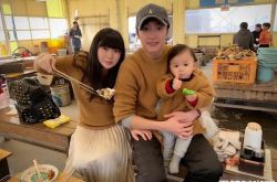 江宏杰福原爱全家日本跨年 1岁小小爱超Q萌炸