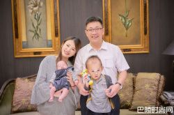 张涵雅边怀孕边录专辑 老公爆全家福照片