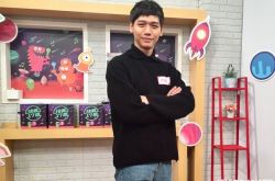 蔡旻佑久违3年发片 过年大红包宠爸妈