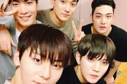 NU’EST更新旼炫自拍照 粉丝泪崩欢迎回家