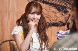 三上悠亚喜欢KPOP出道 很喜欢女团TWICE的SANA