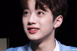 Wanna One赖冠霖解散后 做巡回见面会慰问粉丝