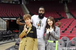 孟美岐Sunnee现身NBA 同框超大咖球星哈登