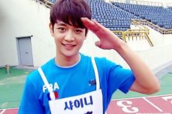 SHINee珉豪自愿申请海军陆战队 入伍时间曝光