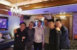 吴秀波近照曝光 消失半年变胖了