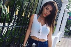 35E女星伍淑怡路上遭色狼抓胸 直接追进厕所还击