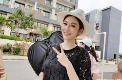 曾莞婷儿子出生 金牛宝宝正面照曝光