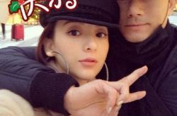 郭富城第二胎性别曝光 嫩模妻晒合照