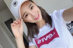 何恋慈回家就脱光 完全不怕室友偷拍